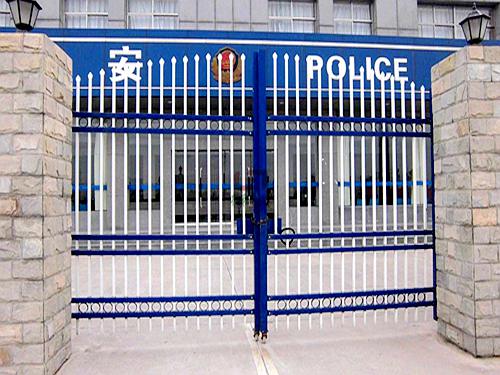 鋅鋼護欄門