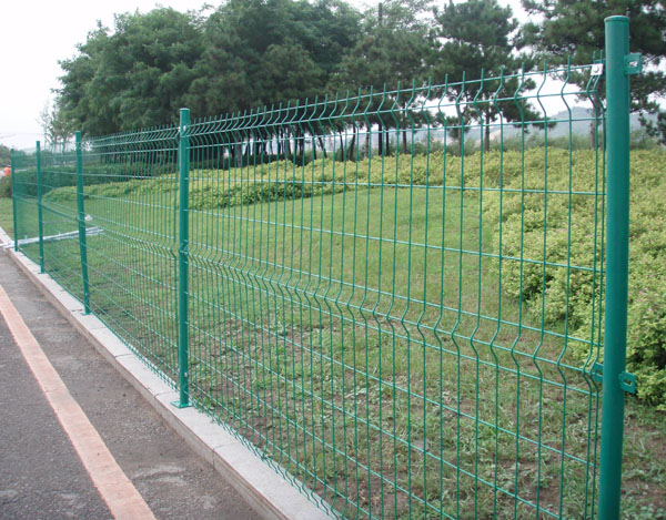 三角折彎護欄網(wǎng)